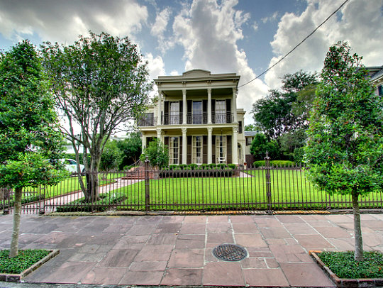 garden district tour