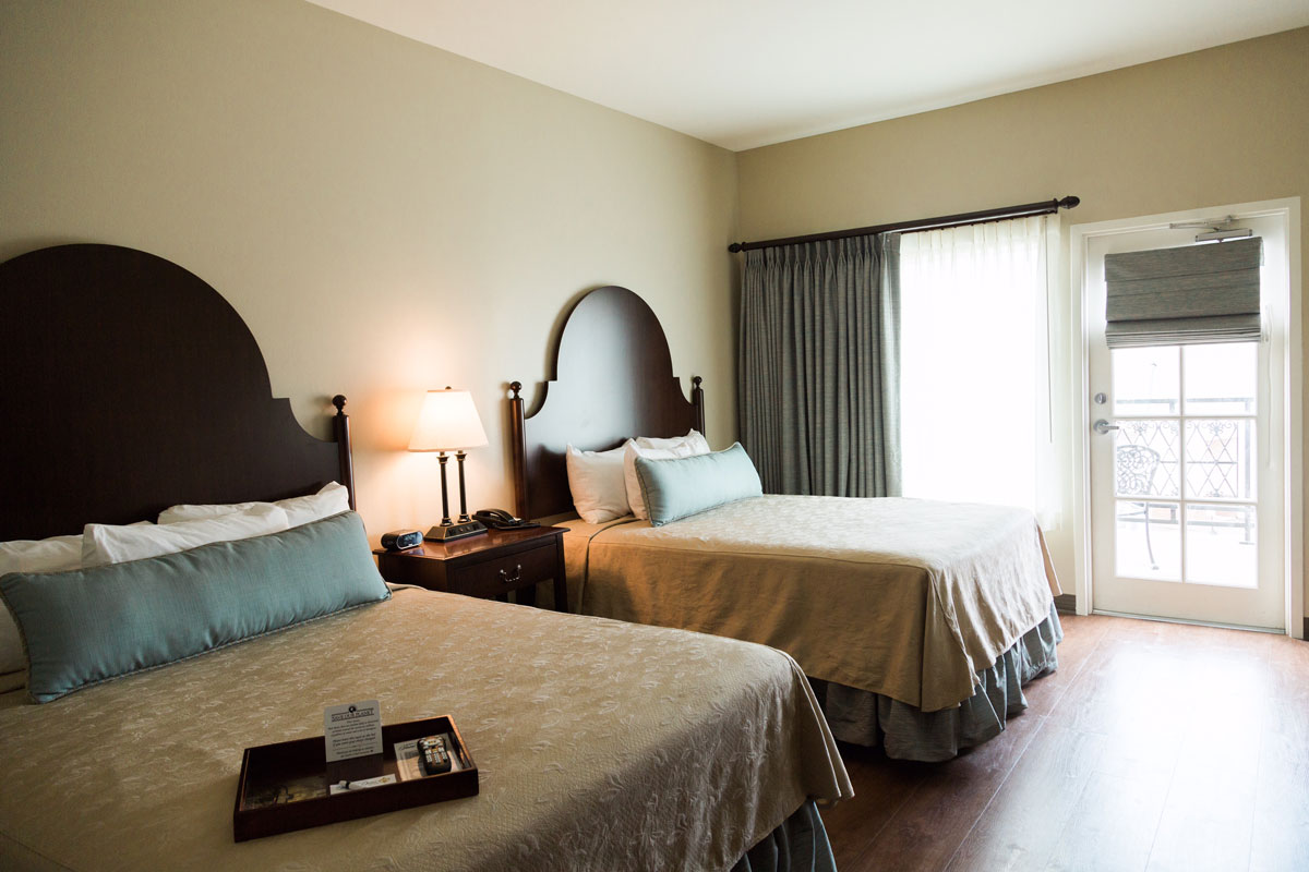rooms chateau saint denis hotel